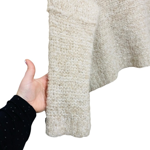 Free People Alpaca Wool Cream Tan Lightweight Long Sleeve Sweater Size XS - Picture 5 of 8